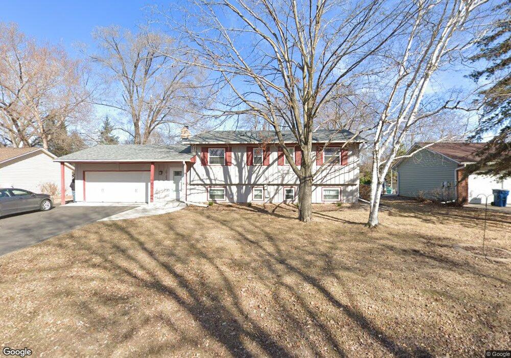 10182 Valley Forge Ln N, Maple Grove, MN 55369 - photo 1