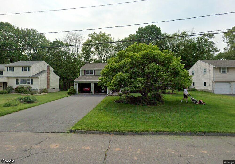 215 Kimberley Rd, Newington, CT 06111 - photo 1