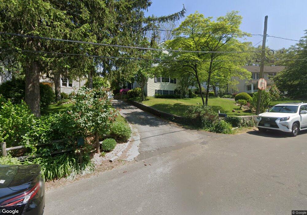 242 Pemberwick Rd, Greenwich, CT 06831 - photo 1