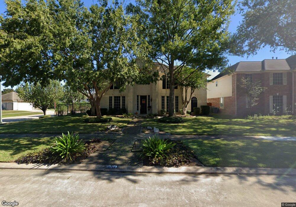 9010 Sunny Ridge Dr, Houston, TX 77095 - photo 1