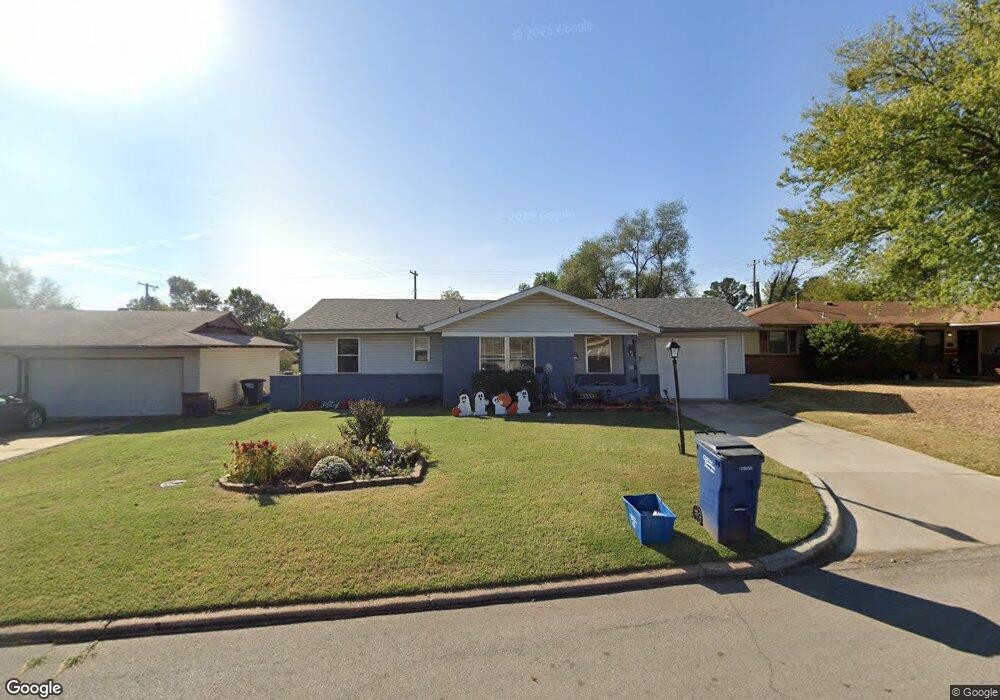 1213 E Monroe Dr, Shawnee, OK 74804 - photo 1