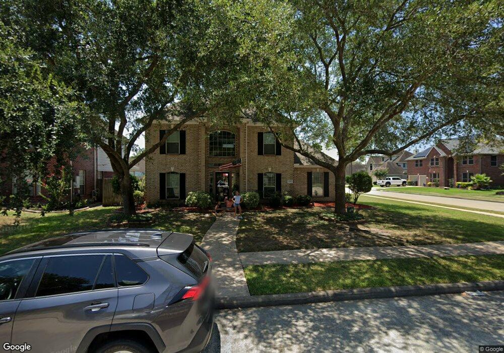 5210 Brett Dr, Pearland, TX 77584 - photo 1