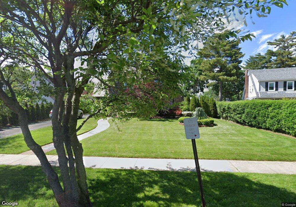 15 Cathedral Ct, Hempstead, NY 11550 - photo 1