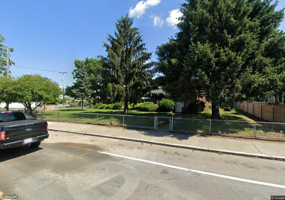 700 Benefit St, Pawtucket, RI 02861 - photo 1