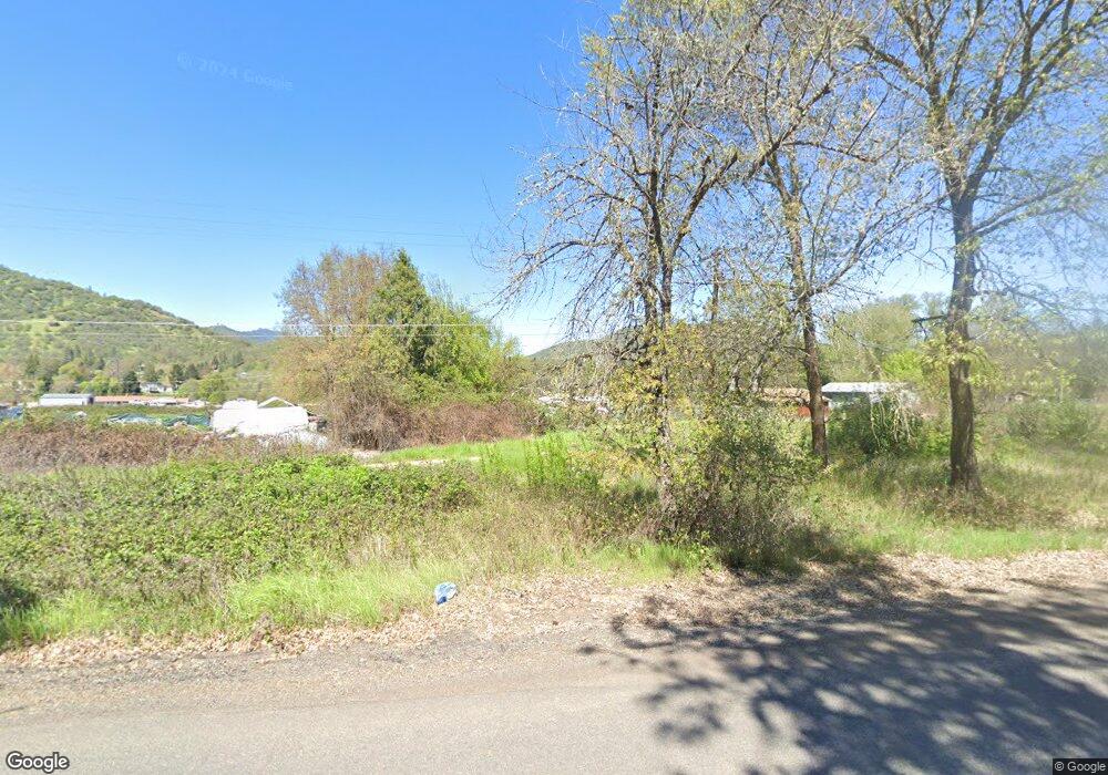 9902 Old Stage Rd, Central Point, OR 97502 - photo 1