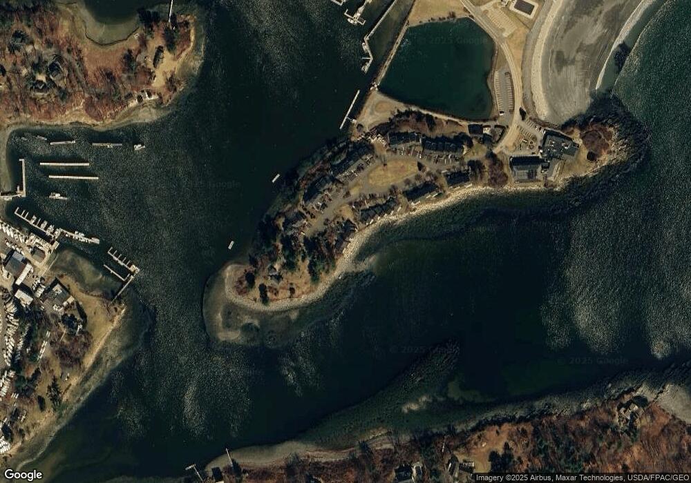 18 Stage Neck Rd unit 4, York, ME 03909 - photo 1