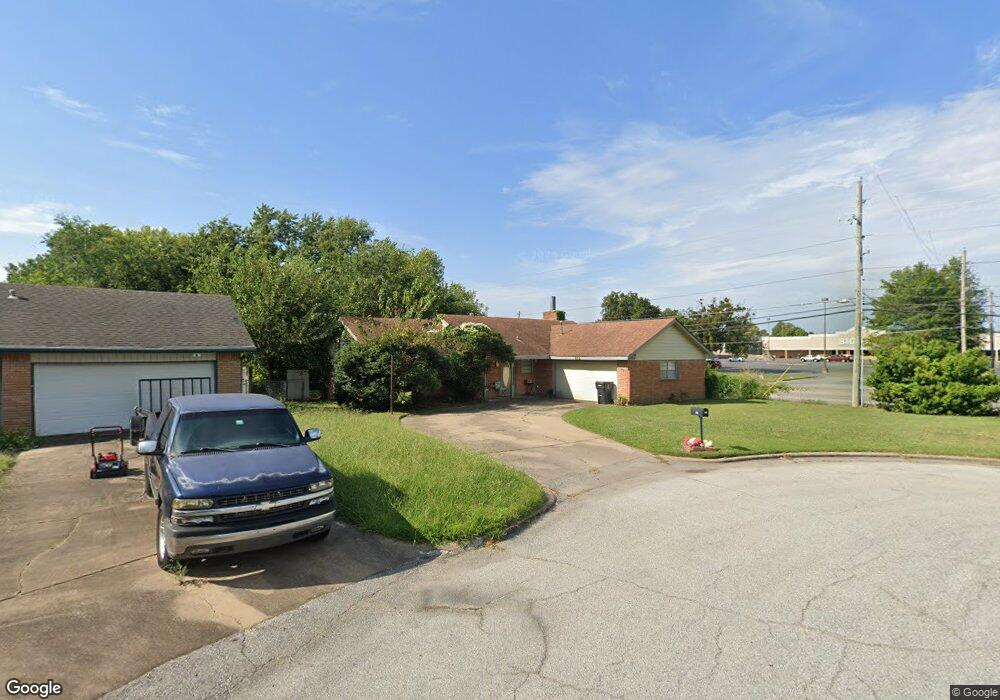 523 W Urbana St, Broken Arrow, OK 74012 - photo 1