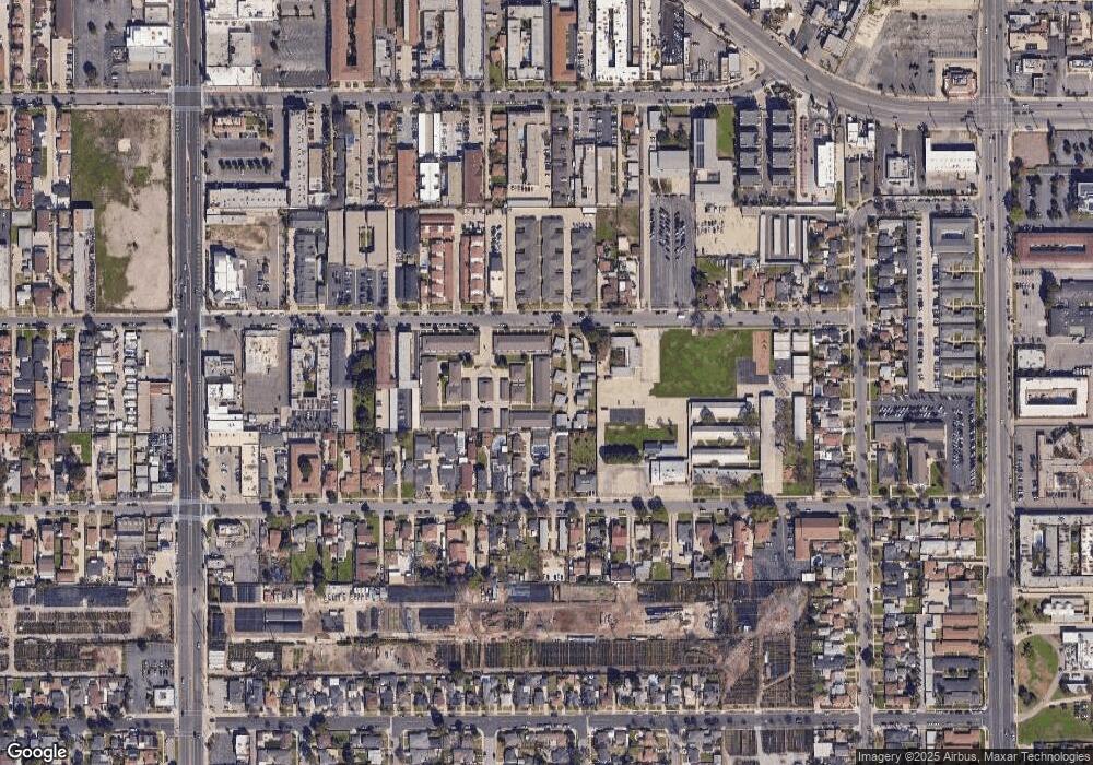 9928 3/4 Cedar St, Bellflower, CA 90706 - photo 1