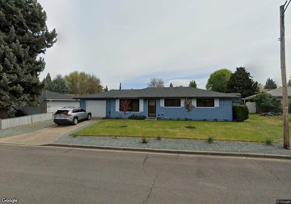 102 Saxbury Dr, Central Point, OR 97502 - photo 1