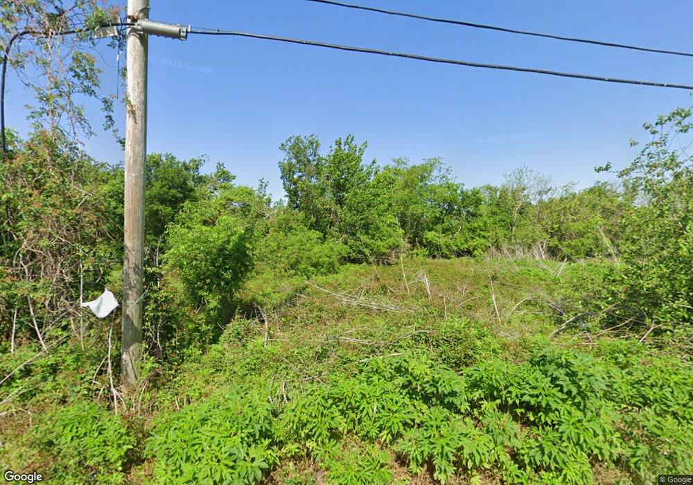 2826 Clouet St, New Orleans, LA 70126 - photo 1