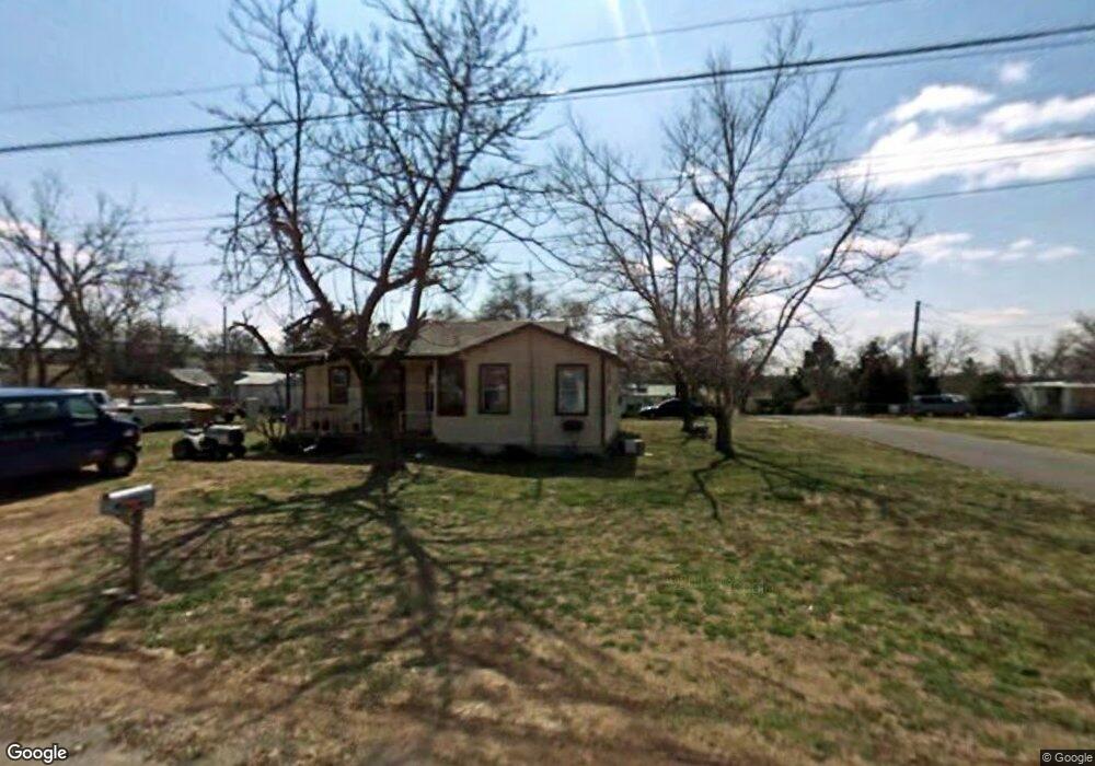 502 Gillespie St, Locust Grove, OK 74352 - photo 1