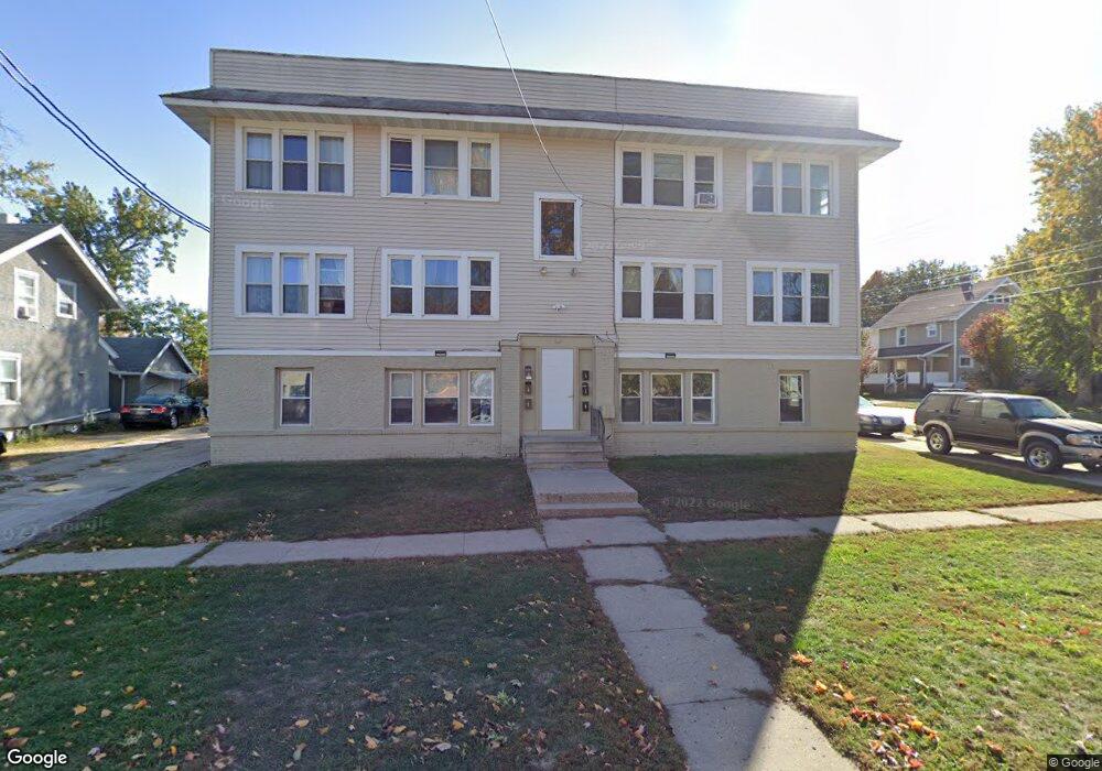 701 N 2nd Ave E, Newton, IA 50208 - photo 1