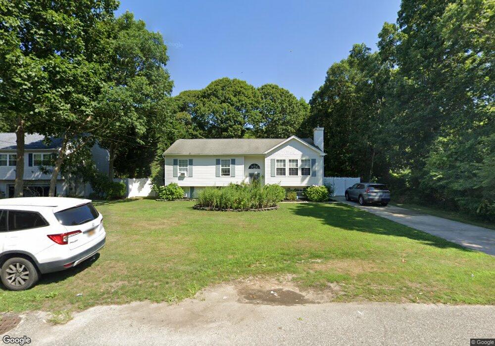 85 Palmetto Dr, Shirley, NY 11967 - photo 1