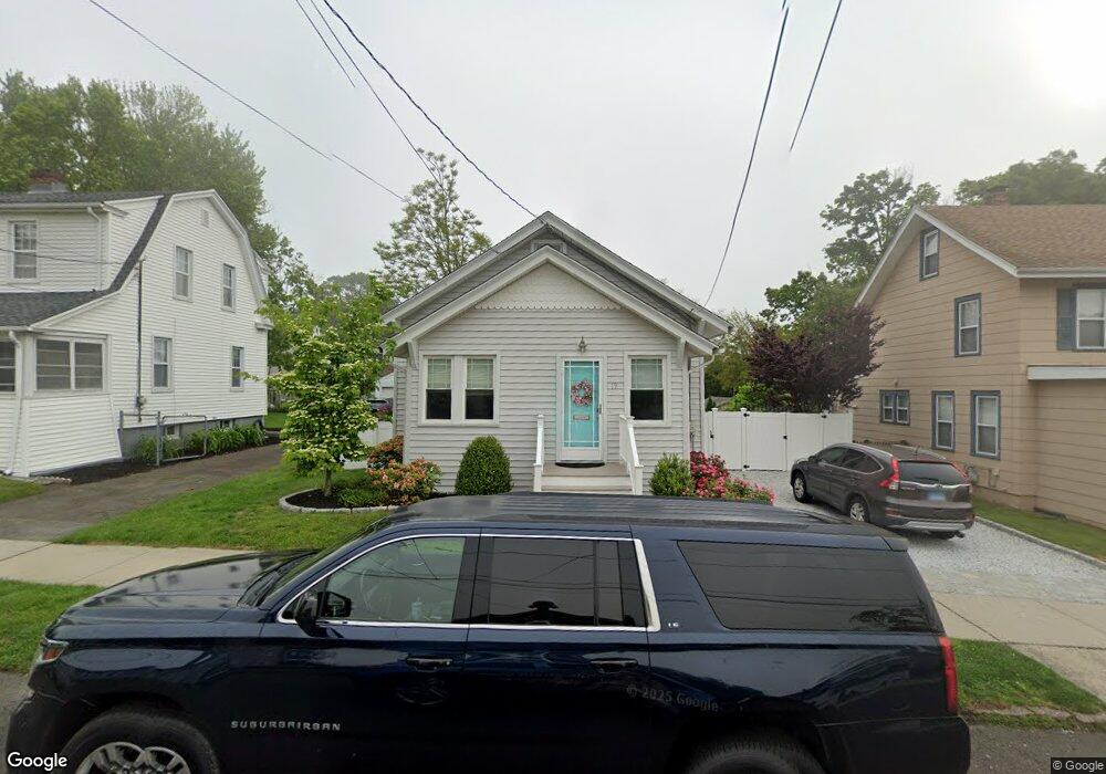 19 Sumac St, West Haven, CT 06516 - photo 1