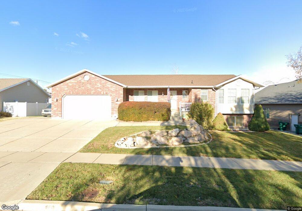 261 E 875 N, Layton, UT 84041 - photo 1