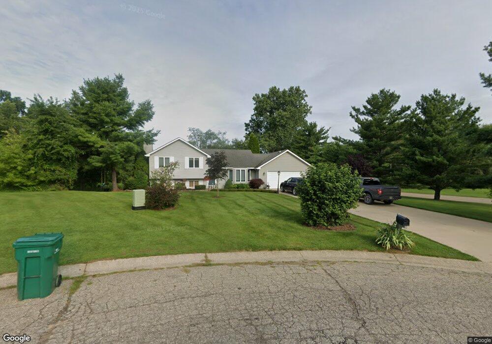 2720 Pheasant Ct, Rochester, MI 48306 - photo 1