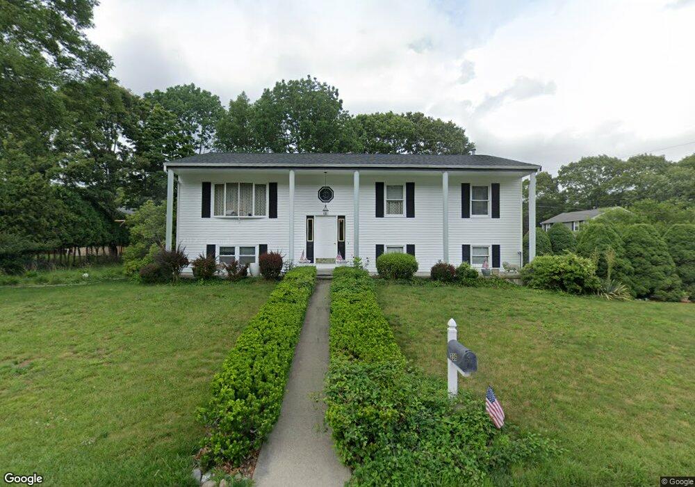 236 Columbus Dr, Fall River, MA 02720 - photo 1