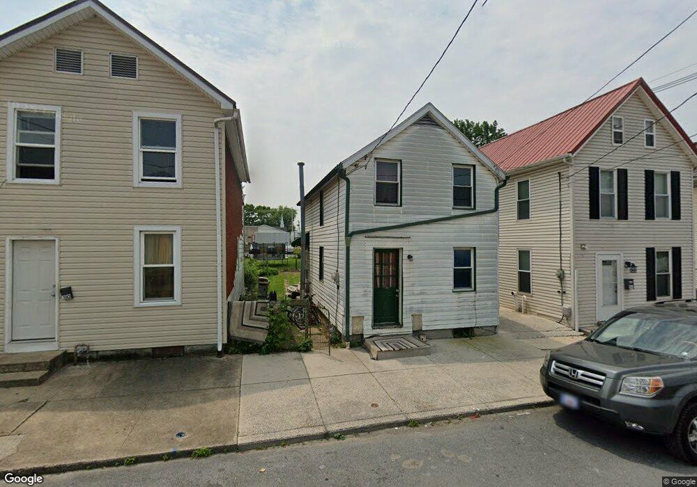 34 W South St, Chambersburg, PA 17201 - photo 1