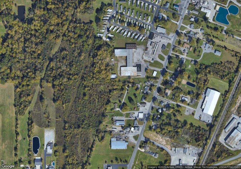 3550 Dawn Dr, Lima, OH 45806 - photo 1