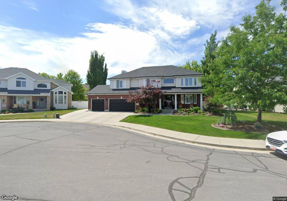 976 E Addington Cir, Sandy, UT 84094 - photo 1