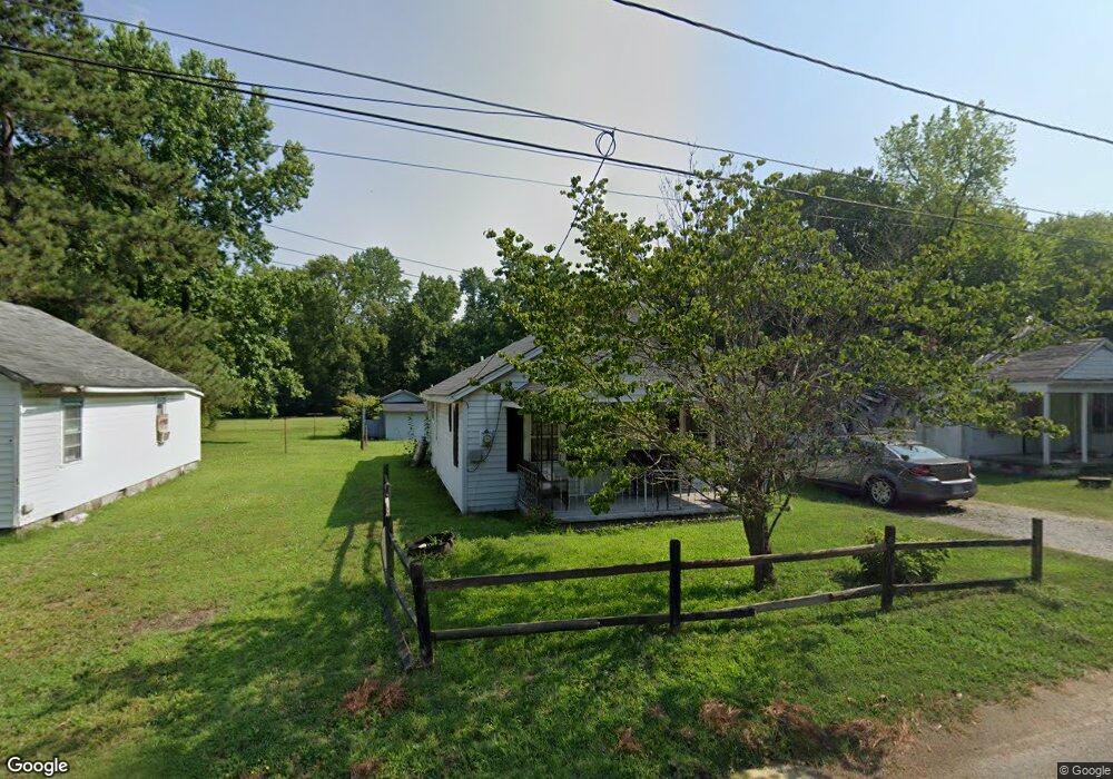 204 Maple St, Weldon, NC 27890 - photo 1