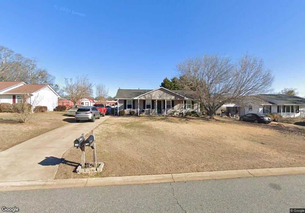 308 Crest Dr, Inman, SC 29349 - photo 1