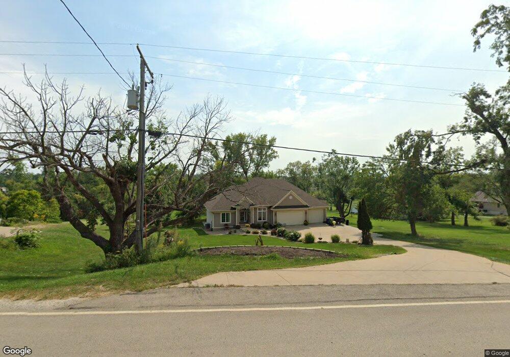 3741 Rogers Rd NW, Cedar Rapids, IA 52405 - photo 1