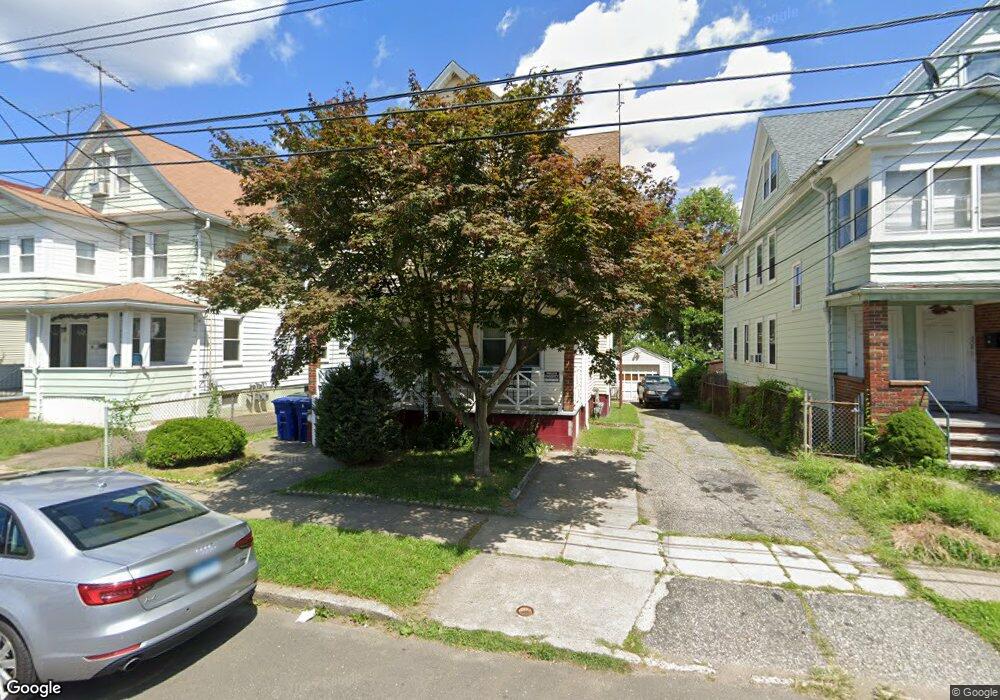 368 Ezra St unit 3rd fl, Bridgeport, CT 06606 - photo 1