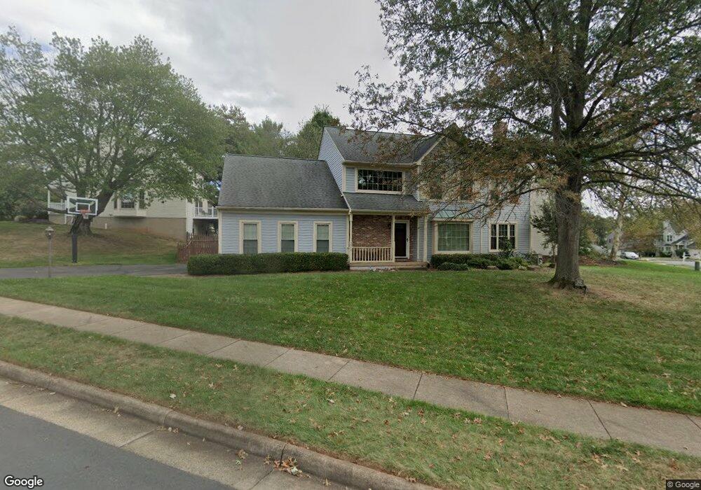 3013 Emerald Chase Dr, Herndon, VA 20171 - photo 1