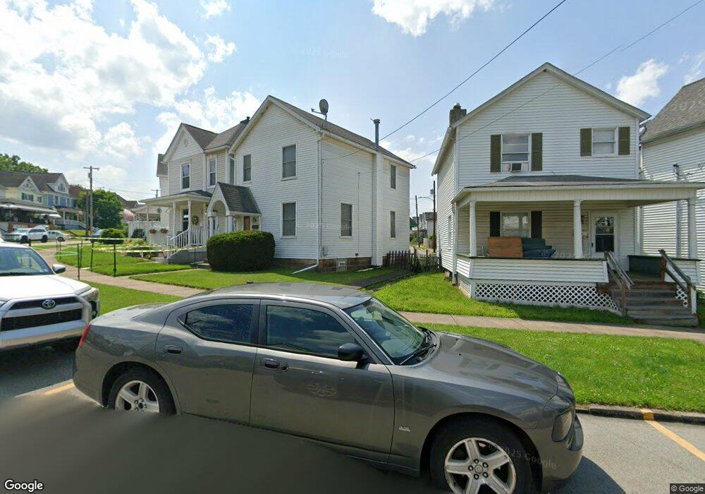 111 Franklin Ave, Vandergrift, PA 15690 - photo 1