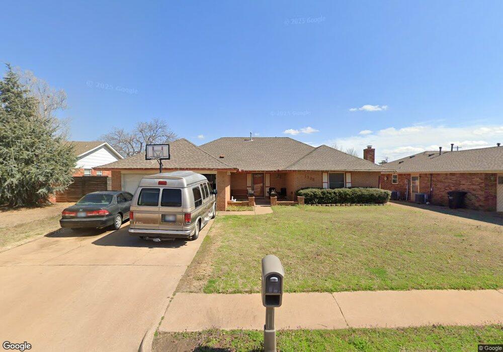 1308 Winding Creek Rd, Moore, OK 73160 - photo 1