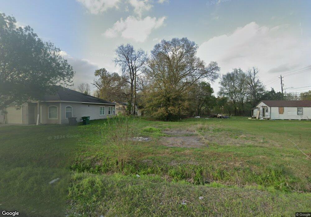 1110 Charles St, Houston, TX 77088 - photo 1