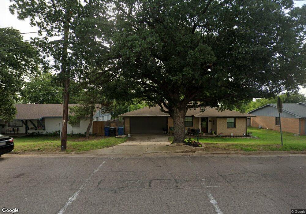 210 Jennie Ln, Denison, TX 75020 - photo 1