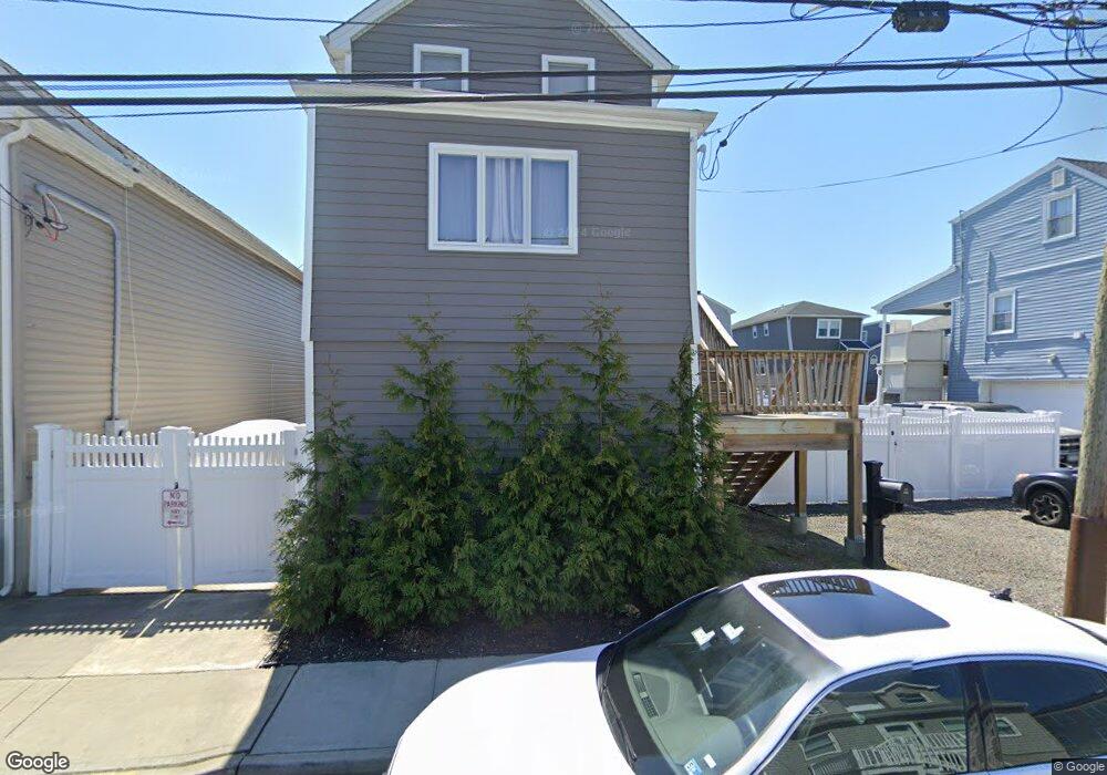 2824 Alder Rd, Bellmore, NY 11710 - photo 1