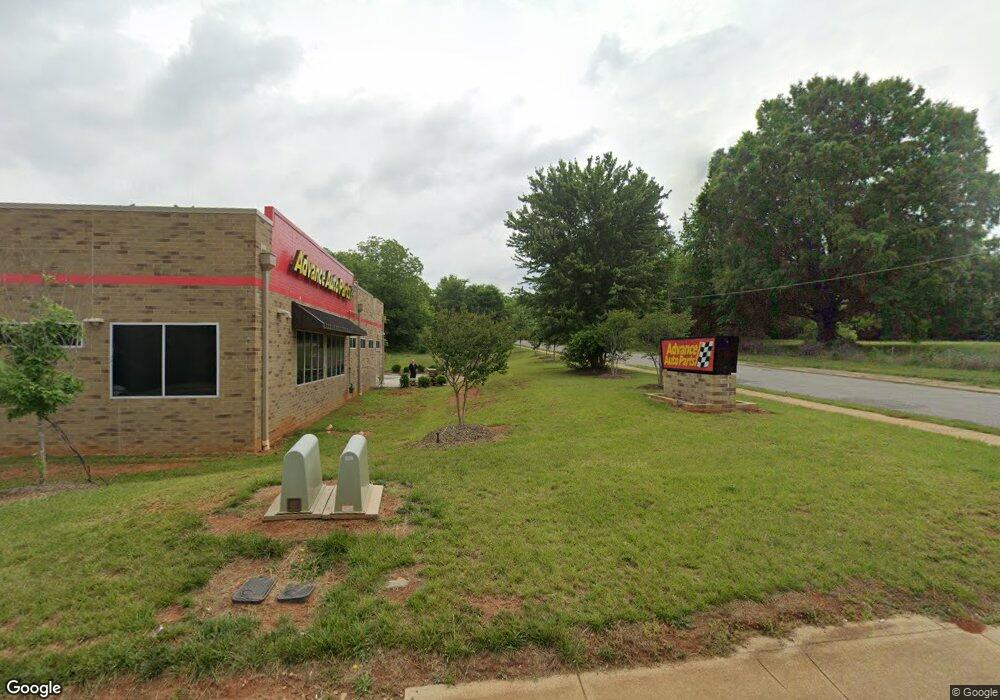 902 Shelton Ave, Statesville, NC 28677 - photo 1