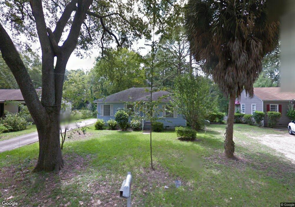 1410 Edgerly Ave, Albany, GA 31707 - photo 1