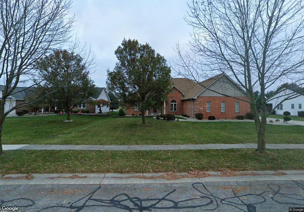 1617 Springfield Ave, Wapakoneta, OH 45895 - photo 1