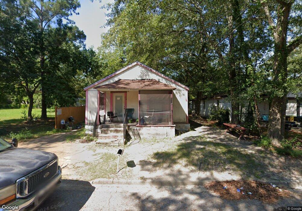 709 Hutchins St, Dothan, AL 36303 - photo 1