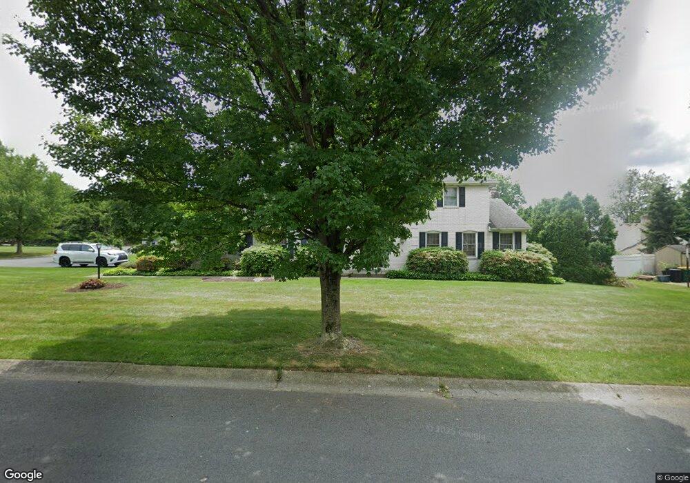 1910 Maplewood Ln, Allentown, PA 18103 - photo 1