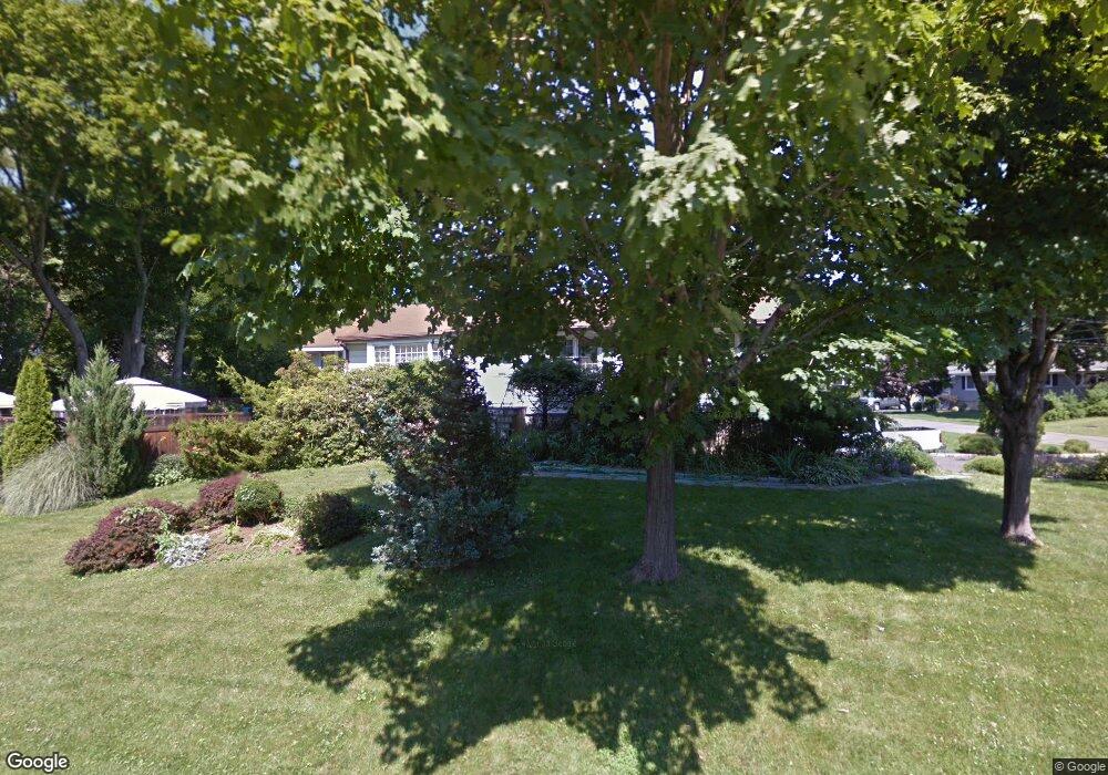 7 Woodcrest Rd, Norwalk, CT 06851 - photo 1