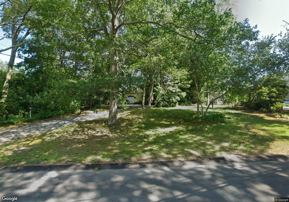 256 Lake Shore Dr, Warwick, RI 02889 - photo 1