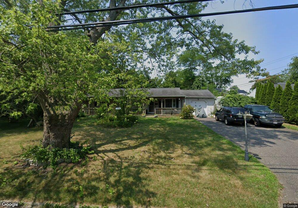 2700 Sipp Ave, Medford, NY 11763 - photo 1