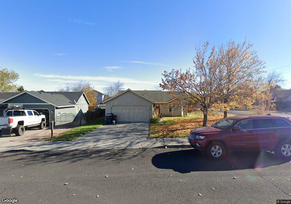 2254 SW 29th St, Redmond, OR 97756 - photo 1