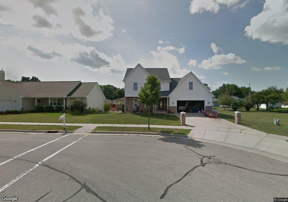 112 Hidden Ridges Cir, Combined Locks, WI 54113 - photo 1