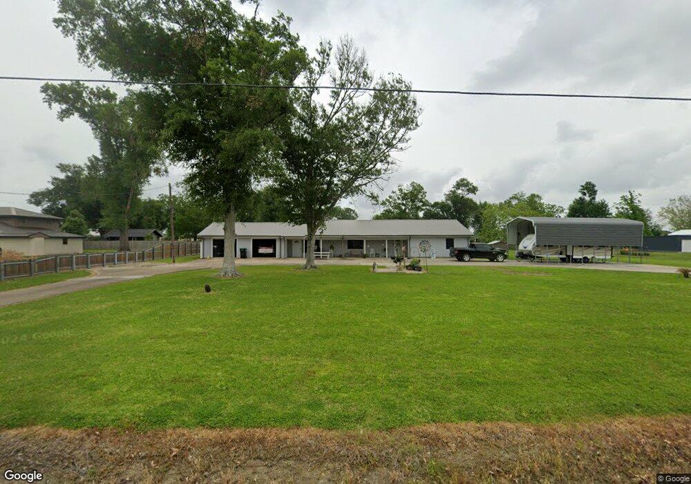 5747 Bennie Ln, Lake Charles, LA 70605 - photo 1