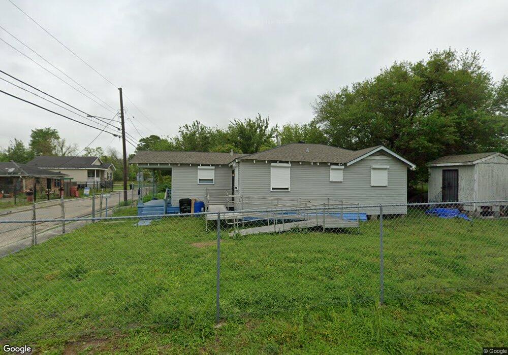 3805 Metropolitan St, New Orleans, LA 70126 - photo 1