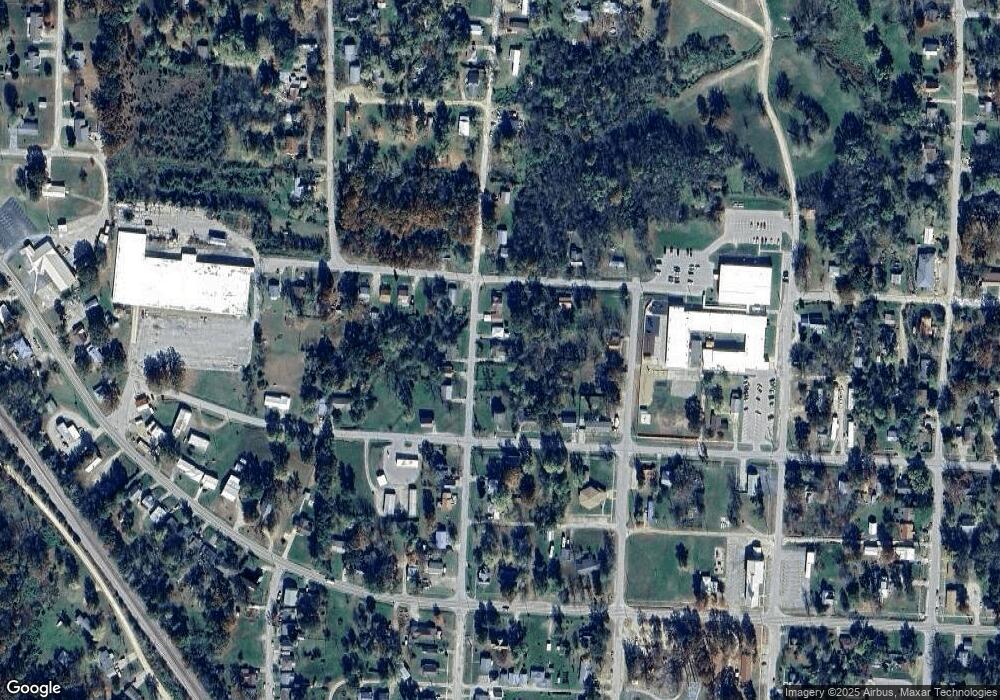 105 N Oak St, Dixon, MO 65459 - photo 1