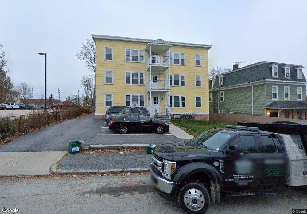 26 Catharine St unit 2, Worcester, MA 01605 - photo 1