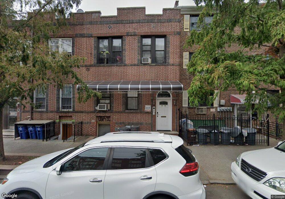 4048 98th St, Corona, NY 11368 - photo 1