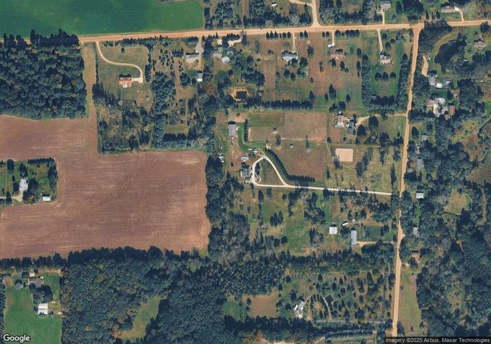 1415 N Mapleleaf Rd, Lapeer, MI 48446 - photo 1